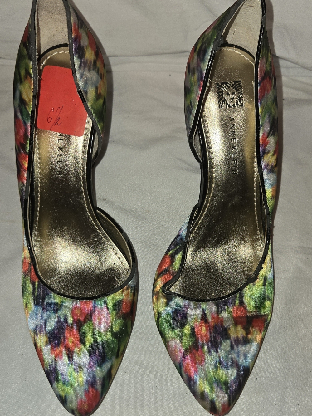 Anne Klein Multicolor Floral-Effect Pointed Toe Heels  SZ 6 1/2